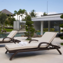 Шезлонг-лежак плетеный с матрасом Skyline Design Imperial алюминий, искусственный ротанг, sunbrella мокка, бежевый Фото 1