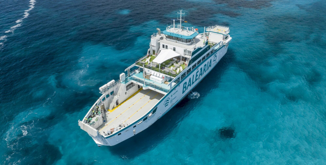 Cap de Barbaria Ferry, Паром Balearia, Испания