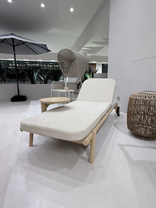 Столик деревянный для лежака SNOC Lyora тик Фото 4