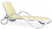 Шезлонг-лежак пластиковый Nardi Alfa полипропилен, текстилен белый, бежевый Фото 1