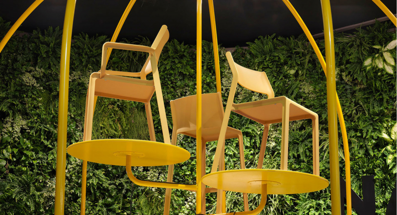 Кресло пластиковое Trill Armchair, горчичный