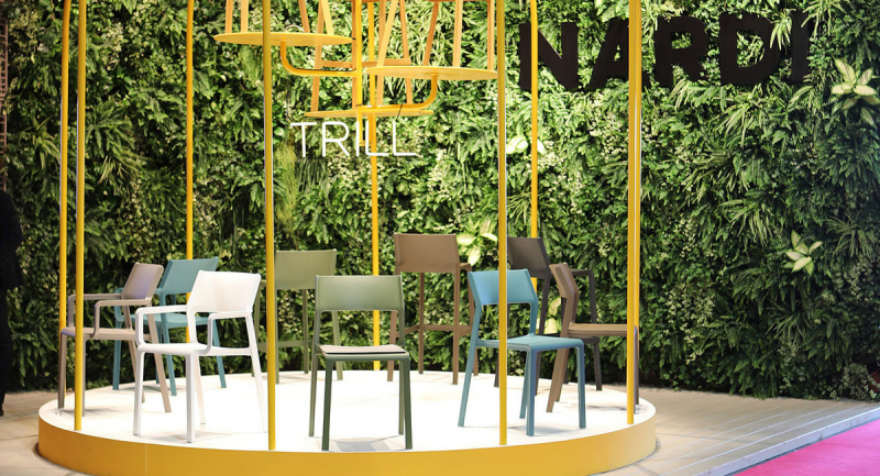 Кресло пластиковое Trill Armchair, горчичный