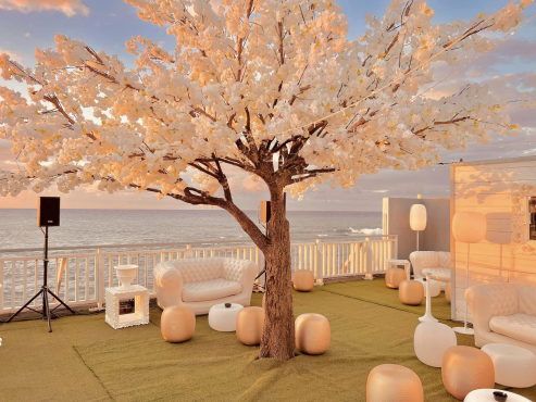 Noon+ Reunion Island, Реюньон, Франция