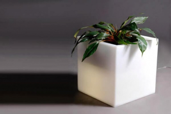 Кашпо пластиковое светящееся Q-Pot Lighting