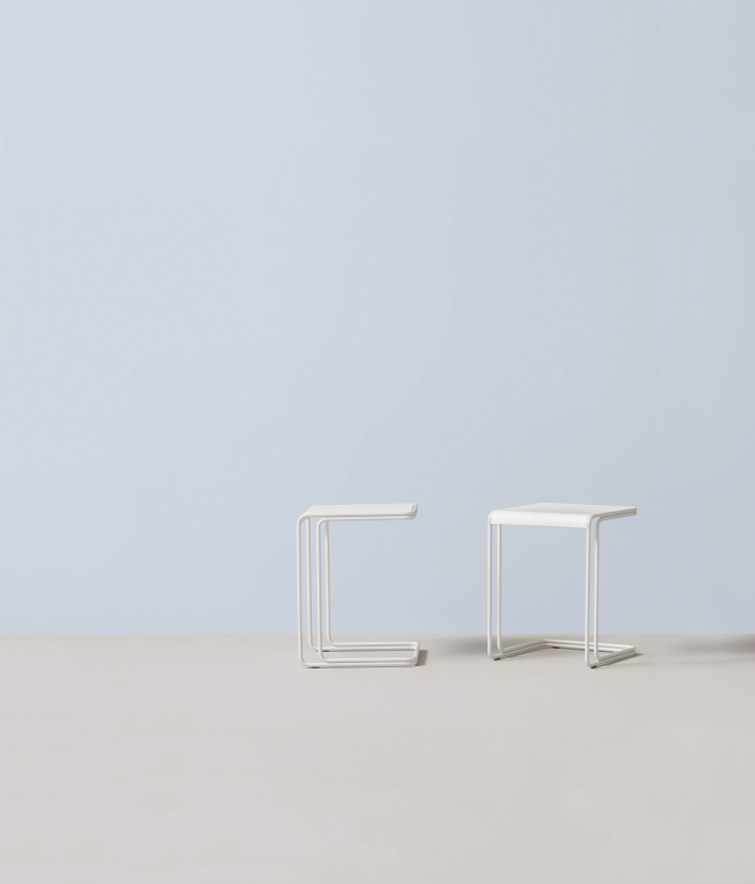 Столик журнальный Side table