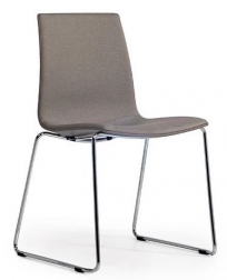 Стул на полозьях с обивкой-thumbs-Фото1