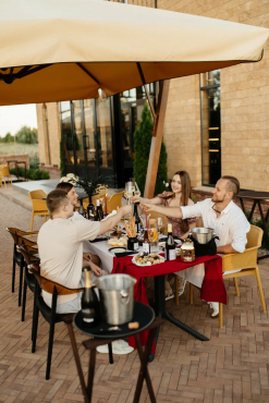 Сыроварня и винотека 