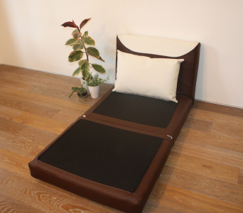 Эргономичное кресло-кровать ERGO-RELAX экокожа бело-коричневый Фото 3