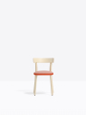 Стул деревянный с мягкой обивкой PEDRALI Folk алюминий, ясень, ткань красный, беленый ясень, розовый Фото 5