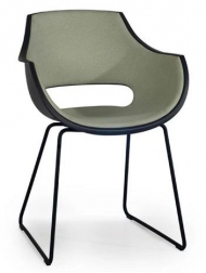 Кресло на полозьях с обивкой-thumbs-Фото1