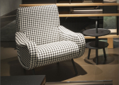 Кресло дизайнерское Cassina 720 Lady сталь, ткань Фото 12