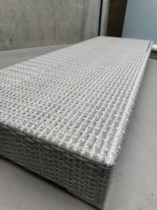 Шезлонг-лежак плетеный с матрасом ReeHouse Mantera оцинкованная сталь, искусственный ротанг, акрил белый люкс, светло-бежевый Фото 18