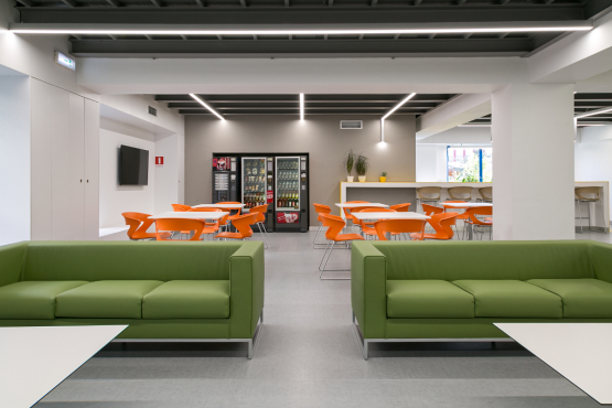 Nefroiatriki, Греция