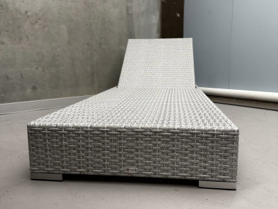 Шезлонг-лежак плетеный с матрасом ReeHouse Mantera оцинкованная сталь, искусственный ротанг, акрил белый люкс, светло-бежевый Фото 21