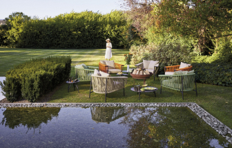 Кресло плетеное с подушками Corolle