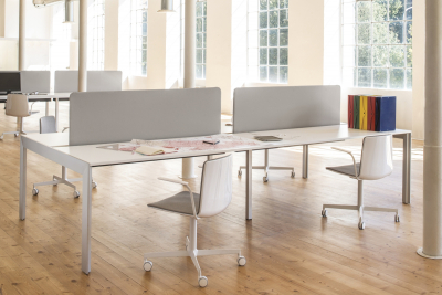 Стол со звукопоглощающей панелью PEDRALI Matrix Desk алюминий, ЛДСП, ткань белый, красный Фото 7