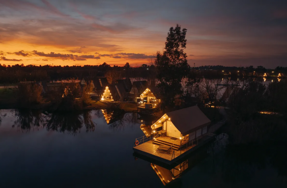 Nabi Resort & Glamping, Кастель-Вольтурно, Италия