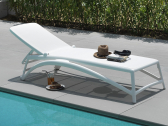Шезлонг-лежак пластиковый Nardi Atlantico стеклопластик, текстилен белый Фото 6