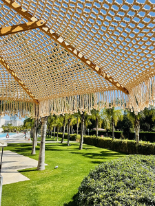 Зонт профессиональный Ø2.5 м Scolaro Palladio Boho дерево ироко, полиэфирный шнур натуральный, слоновая кость Фото 7