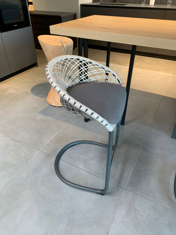 Стул полубарный плетеный Stool P47 H65 M TS_CU