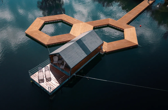 Nabi Resort & Glamping, Кастель-Вольтурно, Италия