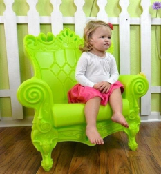 Кресло пластиковое детское Little Queen Of Love Standard