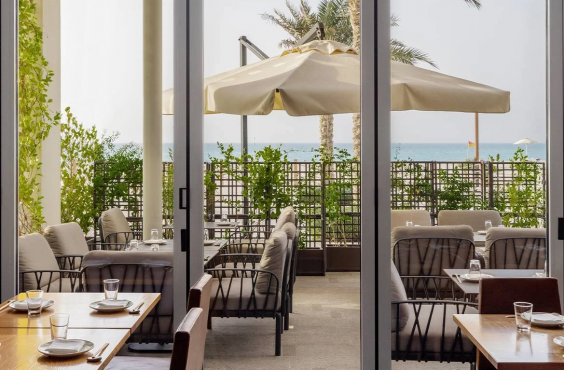 Niri Restaurant & Bar, Абу-Даби, ОАО