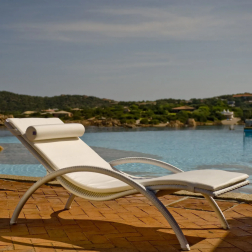 Лежак плетеный с матрасом Ibiza