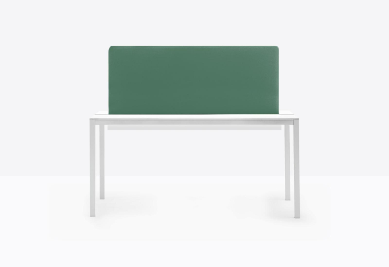Стол со звукопоглощающей панелью Kuadro Desk