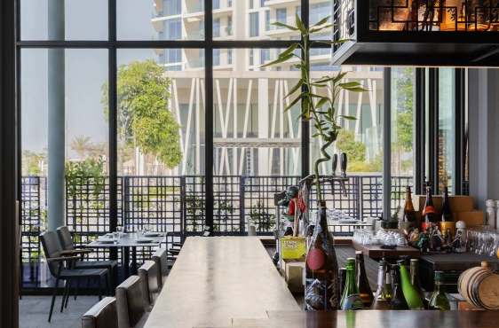 Niri Restaurant & Bar, Абу-Даби, ОАО