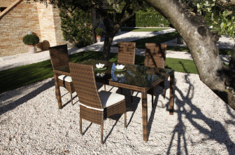 Стол плетеный со стеклом-thumbs-Фото1