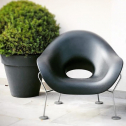 Кресло лаунж пластиковое Qeeboo Pupa Chrome Base IN металл, полиэтилен хром, черный Фото 8