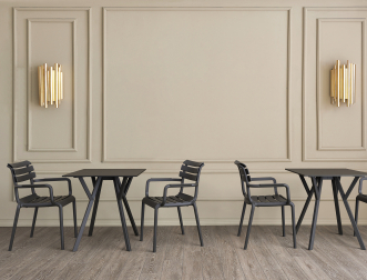 Стол пластиковый Max Table 70, черный, 700х700х740 мм