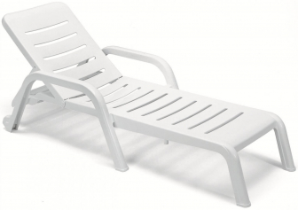 Шезлонг-лежак пластиковый-thumbs-Фото1